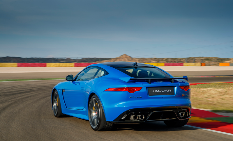 Illustration for article titled The Jaguar F-Type SVR Is A 575 Horsepower Screaming Track Day LunaticÂ